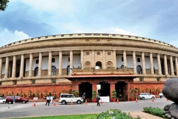 இனி நாடாளுமன்றத்தில் இந்த வார்த்தைகளை பயன்படுத்தக்கூடாது - புத்தகத்தை வெளியிட்ட மக்களவை செயலகம்