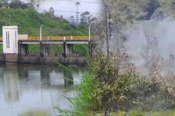 காசல்ரி நீர்தேக்கப்பகுதியில் தீ வைப்பு: நீரூற்றுக்கள் அற்றுப்போகும் அபாயம்!