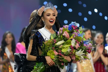 2022 විශ්ව රූ රැජින කිරුළ ඇමරිකාවට..(PHOTOS)