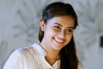 5 வருடங்களுக்கு பிறகு திரைப்படத்தில் ரீ-என்ட்ரி கொடுத்த ஸ்ரீ திவ்யா ! எப்படி உள்ளார் பாருங்க..