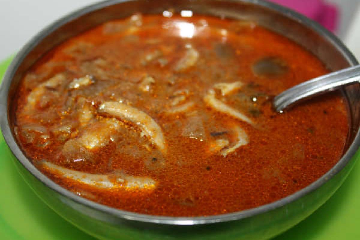 கிராமத்து ஸ்டைலில் அயிரை மீன் குழம்பு - இப்படி செஞ்சு பாருங்க சுவை அசத்தும் | Airai Fish Curry Village Food Village Style Recipe