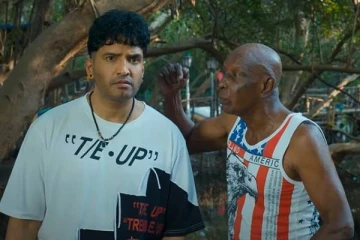 வித்தியாசமான கதைக்களத்தில் சந்தானம் நடித்துள்ள Devil's Double Next Level டிரைலர்