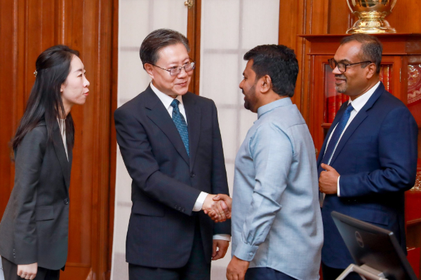 ලංකාව යථා තත්ත්වයට පත්කරන්න චීනෙන් තල්ලුවක් | China Pledges Full Support For Sri Lanka Recovery