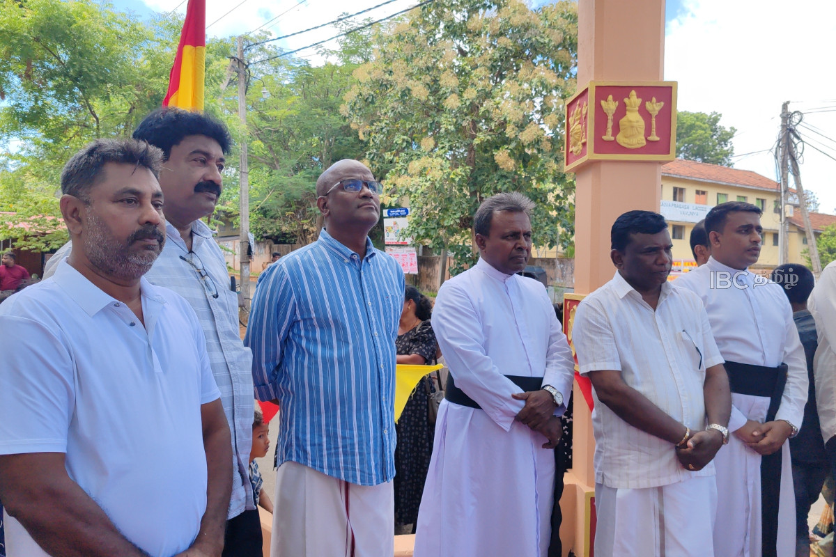 வவுனியாவில் உணர்வுபூர்வமாக இடம்பெற்ற தியாகி திலீபனின் நினைவேந்தல்!​ | Thileepan 39Th Commemoration In Vavuniya
