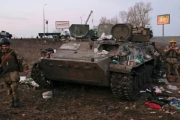 உக்ரைன் கொடுத்த பதிலடி! முதல் நாள் போரில் 800 பேரை இழந்தது ரஷ்யா.. அதிகாரபூர்வ அறிவிப்பு