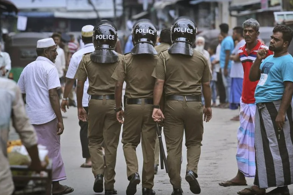 அதிகரிக்கும் வன்முறை: காவல்துறையினருக்கு அறிவிக்க தொலைபேசி இலக்கங்கள்  அறிமுகம் | Introduction Telephone Numbers Notify The Police