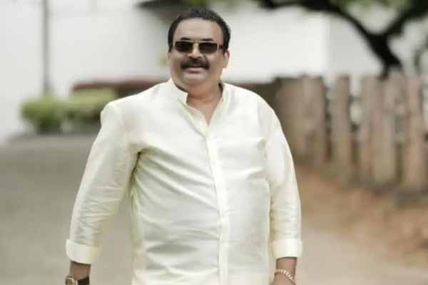 வருமான வரிச்சோதனையின் போது விபரீதம்- உயிரை மாய்த்துக்கொண்ட பிரபல தொழிலதிபர் | Businessman Shot Himself During It Raid வருமான வரிச்சோதனையின் போது விபரீதம்- உயிரை மாய்த்துக்கொண்ட பிரபல தொழிலதிபர் | Businessman Shot Himself During It Raid