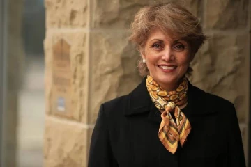 கனேடிய நகரமொன்றில் மேயராக பொறுப்பேற்கவிருக்கும் முதல் பெண்