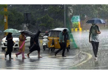 வலுப்பெறுகிறது காற்றழுத்த தாழ்வுப்பகுதி - தமிழகத்தில் கனமழைக்கு வாய்ப்பு - வானிலை ஆய்வு மையம் எச்சரிக்கை