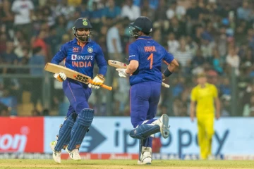 அவுஸ்திரேலிய அணியை திணறடித்த இந்திய பந்துவீச்சாளர்கள்: 5 விக்கெட் வித்தியாசத்தில் திரில் வெற்றி