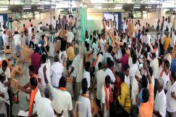 பாஜகவினர் இடையே மோதல் - கடும் கோபத்தில் அண்ணாமலை | Clash Between Bjp Members பாஜகவினர் இடையே மோதல் - கடும் கோபத்தில் அண்ணாமலை | Clash Between Bjp Members