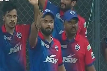 மீண்டும் நடுவரால் வந்த சர்ச்சை... கடைசி ஓவரில் நிறுத்தப்பட்ட ஆட்டம்...கோபமான ரிஷப் பண்ட்