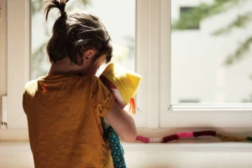 கிளிநொச்சியில் மகளிடம் தகாத முறையில் நடக்க முயன்ற தந்தைக்கு நேர்ந்த பரிதாபம்