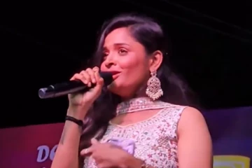 பிக் பாஸுக்கு பின் மீண்டும் ஆடலும் பாடலும் மேடையில் ரம்யா ஜோ! சம்பளம் எவ்வளவு வாங்கினார் தெரியுமா