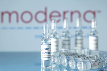 அமெரிக்க தடுப்பூசியை 12 - 17 வயதானவர்களுக்கு செலுத்த ஐரோப்பிய மருந்துகள் நிறுவனம் ஒப்புதல்