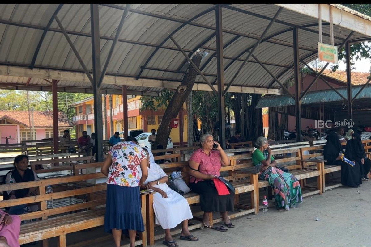 வைத்தியர்கள் தொழிற்சங்க போராட்டம் : நோயாளிகளுக்கு ஏற்பட்டுள்ள அசௌகரியம் | Doctors Strike Patients Face Many Inconveniences