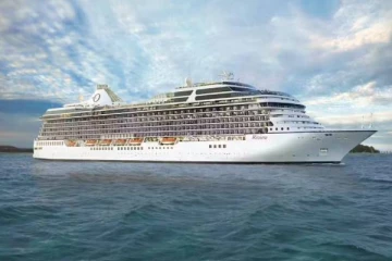 கொழும்பு துறைமுகத்தை வந்தடைந்த சொகுசு பயணிகள் கப்பல்!