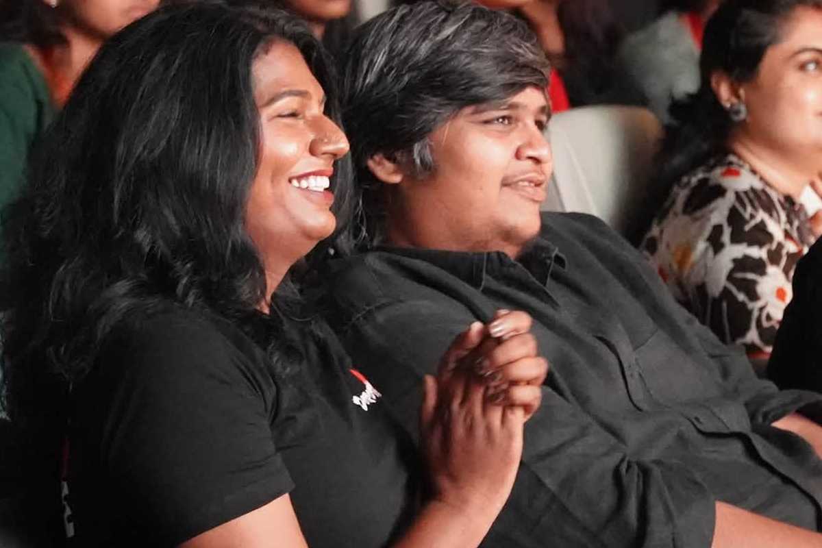 கார்த்திக் சுப்புராஜ் என்னை தாங்கினார்!! திருநங்கை நடிகை ஜீவா போட்ட பதிவு.. | Jeeva Subramaniams Emotional Post Karthik Subbaraj கார்த்திக் சுப்புராஜ் என்னை தாங்கினார்!! திருநங்கை நடிகை ஜீவா போட்ட பதிவு.. | Jeeva Subramaniams Emotional Post Karthik Subbaraj