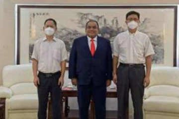 ධම්මික පෙරේරා සහ චීනය අතර විශේෂ හමුවක්..