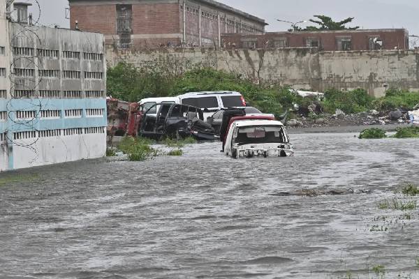 நூற்றாண்டின் மிக வலுவானப் புயல்... கரீபியன் தீவு நாடொன்றை மொத்தமாக புரட்டிப்போட்ட மெலிசா | Hurricane Melissa Storm Of The Century நூற்றாண்டின் மிக வலுவானப் புயல்... கரீபியன் தீவு நாடொன்றை மொத்தமாக புரட்டிப்போட்ட மெலிசா | Hurricane Melissa Storm Of The Century