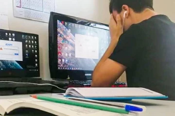 இணைய வழிக் கல்வியால் திசைமாறிய மாணவனின் வாழ்க்கை; பெற்றோர்களே அவதானம்!