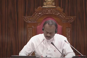 இன்றைய நாடாளுமன்ற அமர்வு : நேரலை