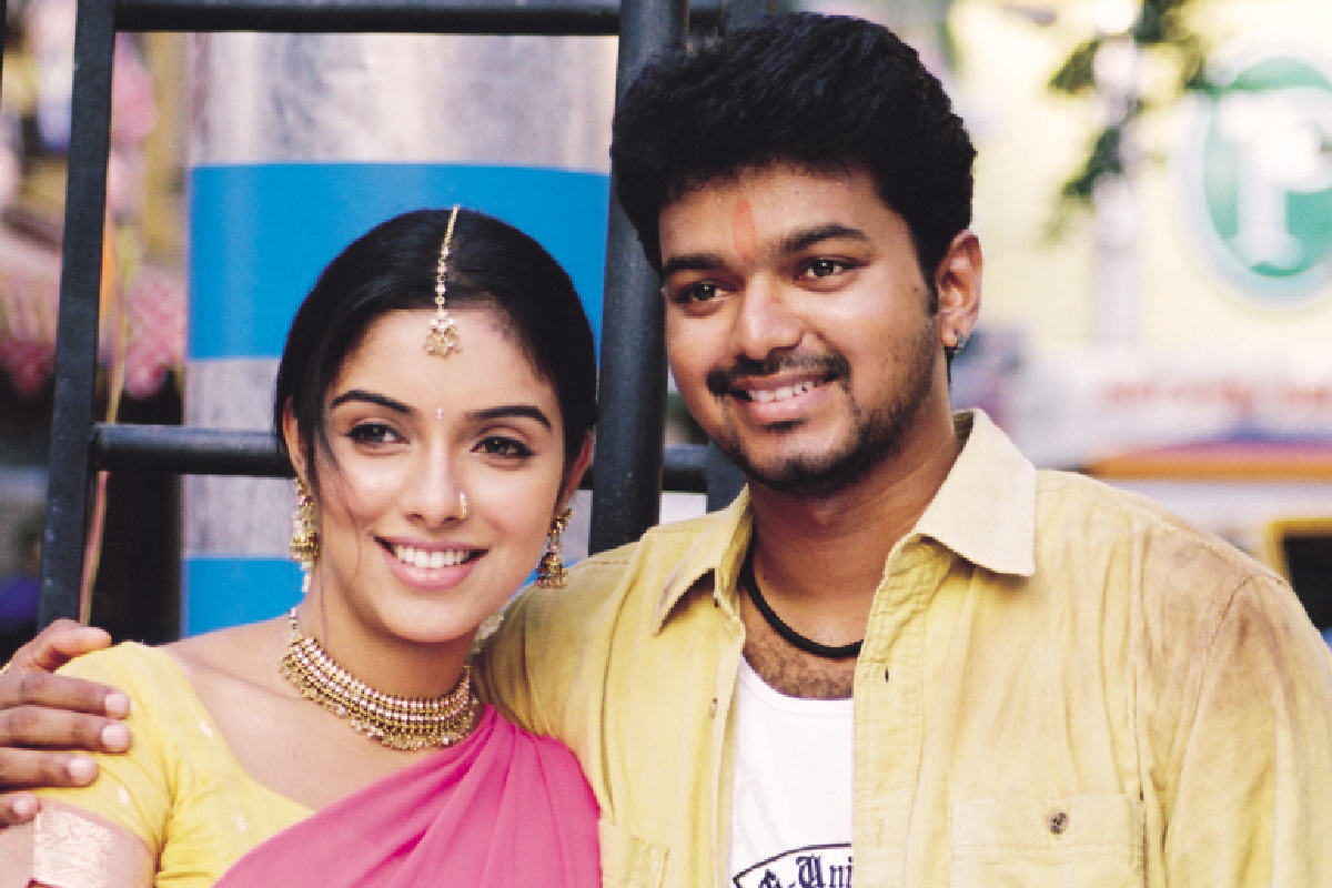 பிரபல நடிகைக்கும் திரிஷாவுக்கும் இடையே மோதல்! விஜய்யுடன் நடித்ததுதான் காரணமா? | Was There A Conflict Between Trisha And Asin