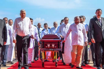 இலங்கையின் முன்னாள் சபாநாயகரின் உடல் நாடாளுமன்றிற்கு