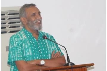 பலரின் கவனத்தை ஈர்த்த மஹிந்த தேசப்பிரியவின் முகநூல் பதிவு!