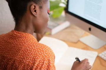 கனடாவில் வேலையை விட்டுவிட்ட ஐந்தில் ஒருவர்: வெளிவரும் காரணங்கள்