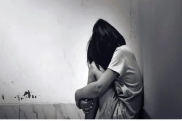 16 வயது சிறுமி பாலியல் வன்புணர்வு - சர்ச் பாதிரியார் மற்றும் அவரது மனைவி கைது