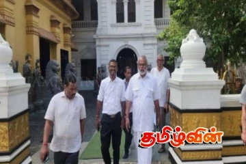 டக்ளஸ் தேவானந்தாவுக்கு பௌத்த தேரர் வழங்கிய அறிவுரை