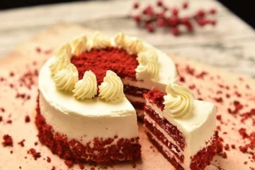 இலங்கையில் உச்சத்தை தொடும் ஒரு கிலோ கேக்கின் விலை!