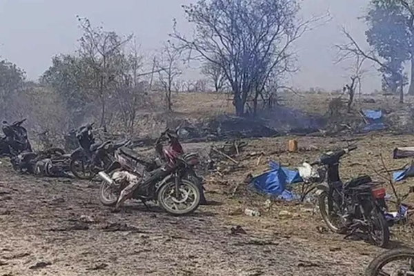 ராணுவ வான்வழி தாக்குதல்; குழந்தைகள் உட்பட 100 பேர் பலி - ஐநா கண்டனம் | 100 Killed In Air Strike By Myanmar ராணுவ வான்வழி தாக்குதல்; குழந்தைகள் உட்பட 100 பேர் பலி - ஐநா கண்டனம் | 100 Killed In Air Strike By Myanmar