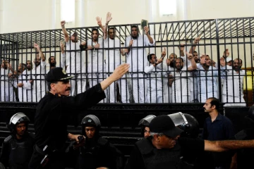 24 பேருக்கு  மரண தண்டனை விதித்த எகிப்திய நீதிமன்றம்