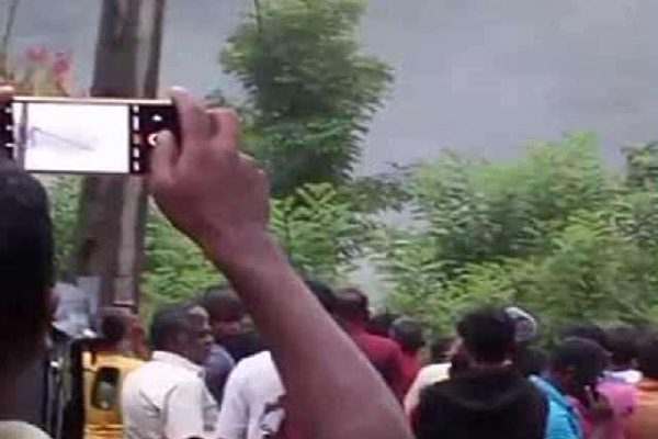 பதுளை மீகஹகிவுலவில் மண்சரிவு; மக்கள் வெளியேற்றம் | Landslide Badulla Meghalaya Landslide பதுளை மீகஹகிவுலவில் மண்சரிவு; மக்கள் வெளியேற்றம் | Landslide Badulla Meghalaya Landslide