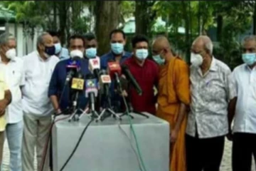அத்துரலிய ரத்ன தேரர் உட்பட் அரசுக்கு எதிராக களமிறங்கிய அரசின் பங்காளிக் கட்சிகள்!