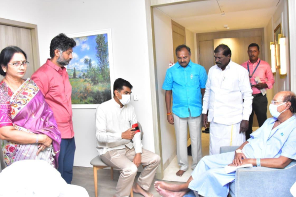 ராமதாஸ் எப்படி இருக்கிறார்? நேரில் சென்று நலம் விசாரித்த துரை வைகோ! | Durai Vaiko Visit Hospital Ramadoss Admit