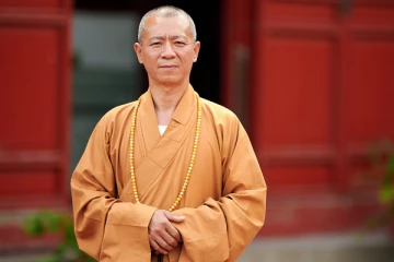 சர்வதேச கவனத்தை ஈர்த்துள்ள சீனத் துறவி! அப்படி என்ன செய்கிறார்?