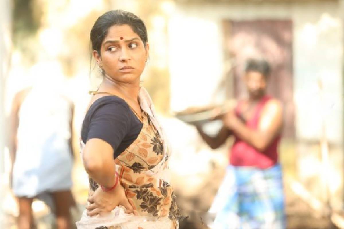 போரால் டுபாயில் சிக்கிக்கொண்ட லப்பர் பந்து பட நடிகை! உருக்கமான பேட்டி | Iran War Actress Swasika Returns From Dubai போரால் டுபாயில் சிக்கிக்கொண்ட லப்பர் பந்து பட நடிகை! உருக்கமான பேட்டி | Iran War Actress Swasika Returns From Dubai