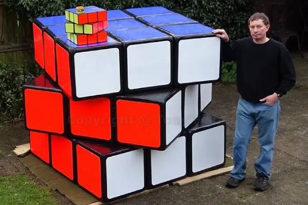 உலகிலேயே மிக பெரிய ரூபிக்ஸ் க்யூப் எங்கு உள்ளது தெரியுமா? | World S Largest Rubik S Cube Interesting Facts உலகிலேயே மிக பெரிய ரூபிக்ஸ் க்யூப் எங்கு உள்ளது தெரியுமா? | World S Largest Rubik S Cube Interesting Facts