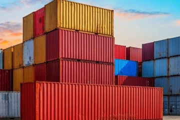 டுபாய் நாட்டில் இருந்து சட்டவிரோதமாக சில பொருட்களுடன் கொள்கலன் இறக்குமதி