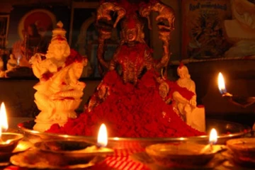 குடும்ப பிரச்சனை விலக குங்கும அர்ச்சனை செய்யுங்கள்