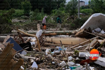 කුණාටුව දරුණු වේ - පුද්ගලයන් අට දහසකට අධික පිරිසක් ඉවත් කරයි