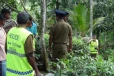 කොස්වත්තේ පොල් ඉඩමක් කැළඹෙයි - මළ සිරුරක් හමුවෙයි
