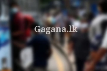 පිටුපස දොරෙන් එළියට - බසයක දී නොහිතපු වෙලාවක ආ අපලය..