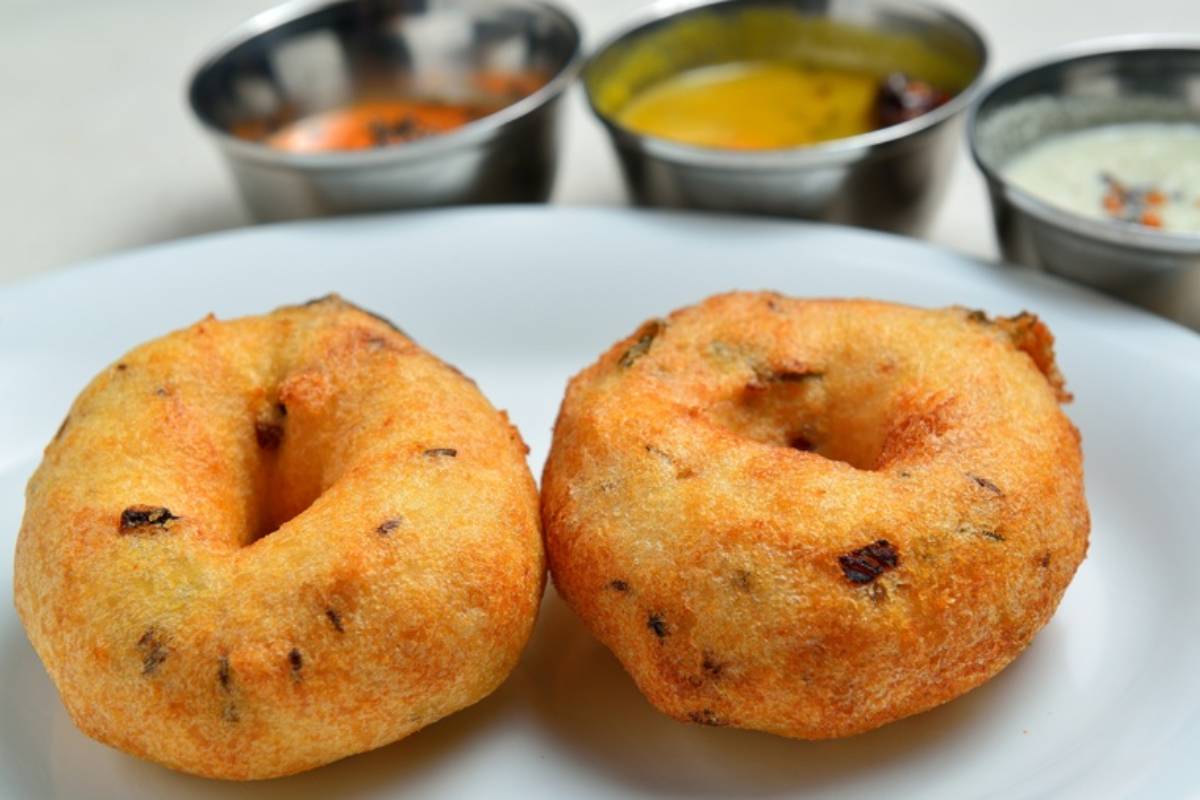 பிரட் இருந்தால் போதும்.., 15 நிமிடத்தில் மொறுமொறு வடை செய்யலாம் | Bread Vada Recipe In Tamil