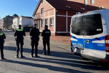 ஜேர்மனியில் பள்ளி அருகே 81 வயது முதியவர் துப்பாக்கி சூடு; இருவர் காயம்