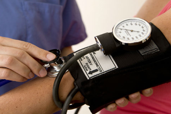 மதிய வேளையில் அதிகமாக சாப்பிட்ட உணர்வா? அப்போ இந்த டீயை அருந்துங்கள் | Feeling Over Eaten At Lunchtime Drink This Tea