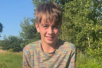 பிரித்தானியாவில் விளையாட்டு மைதானத்தில் 12 வயது சிறுவன் உயிரிழப்பு: பொலிஸார் விசாரணை